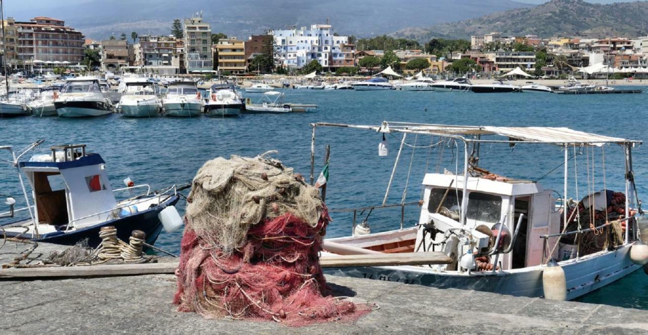 Hippocampus B&B Giardini Naxos Exterior photo